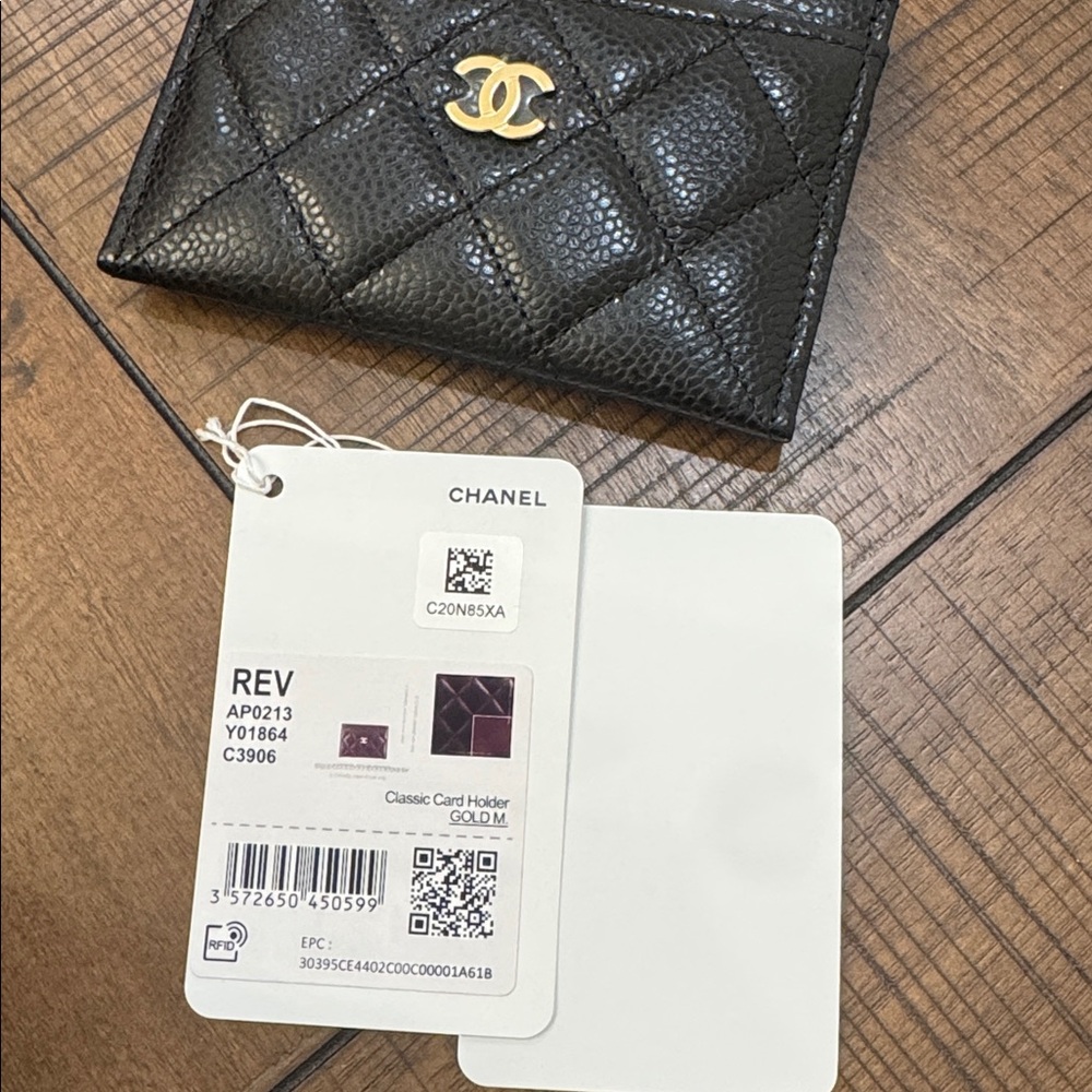 Chanel Card Holder - Picture 16 of 16